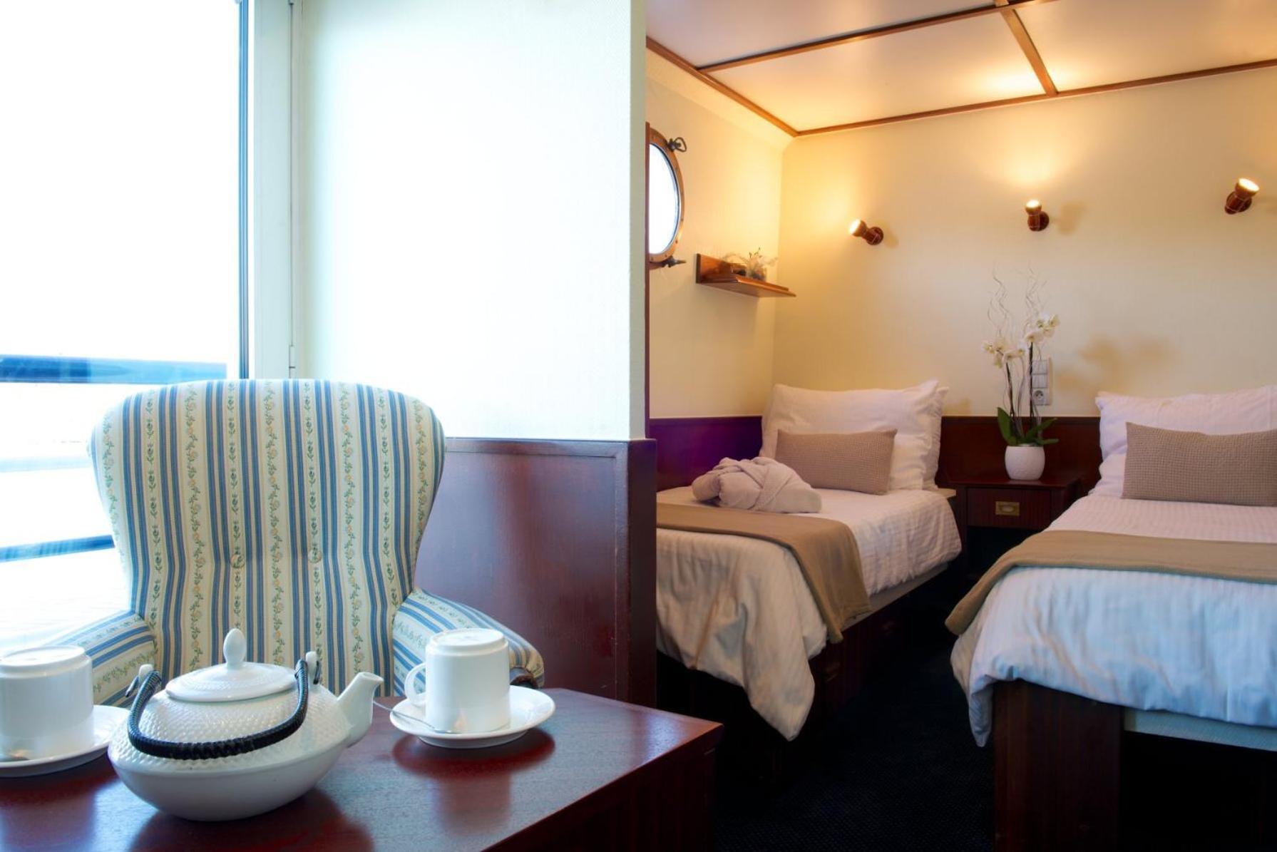 Hotel Bateau A Quai Le Chardonnay